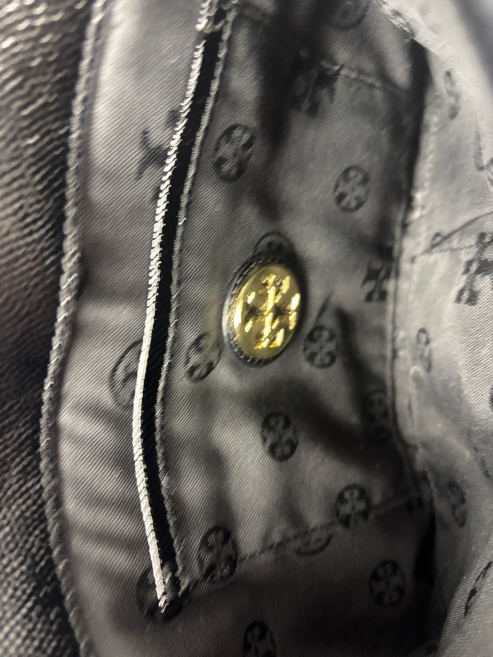 Tory Burch Black Leather w Shine Print Shoulder Bag with Gold Chain - Picture 10 of 14